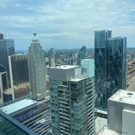 Ihost Suites Ice Condo Toronto Exterior photo