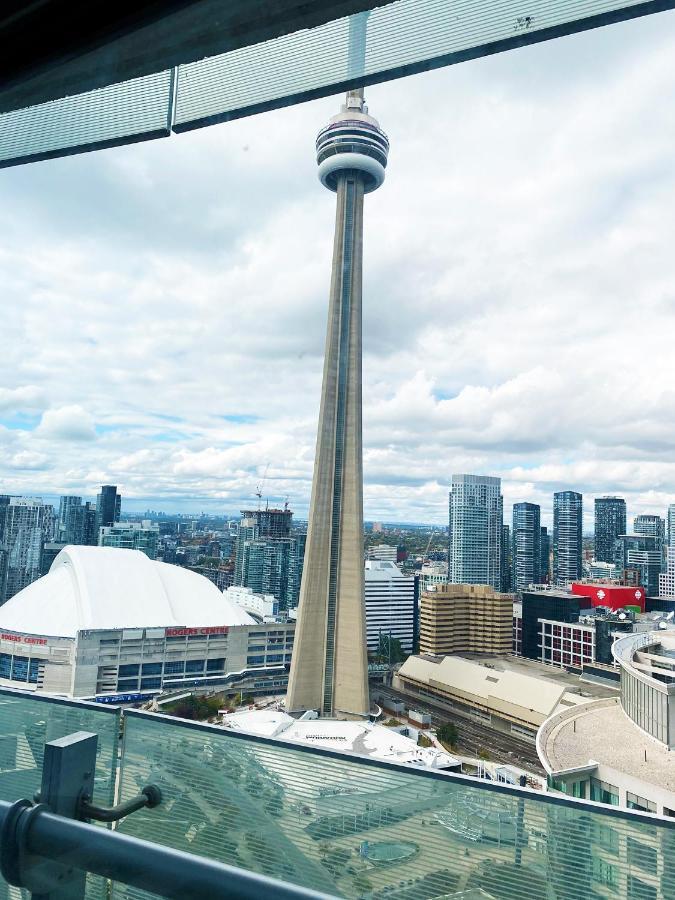 Ihost Suites Ice Condo Toronto Exterior photo