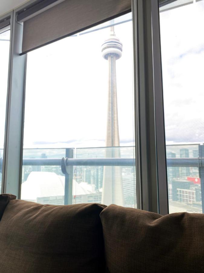 Ihost Suites Ice Condo Toronto Exterior photo