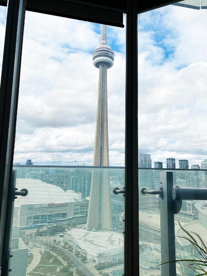 Ihost Suites Ice Condo Toronto Exterior photo