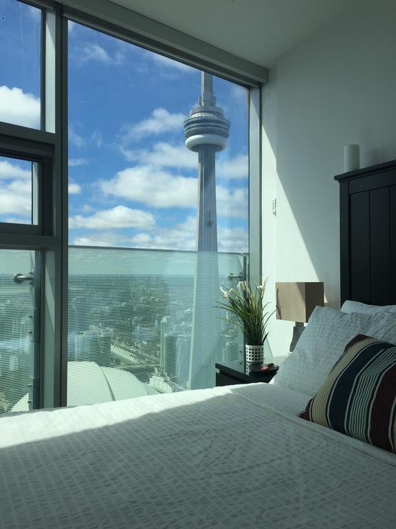 Ihost Suites Ice Condo Toronto Exterior photo